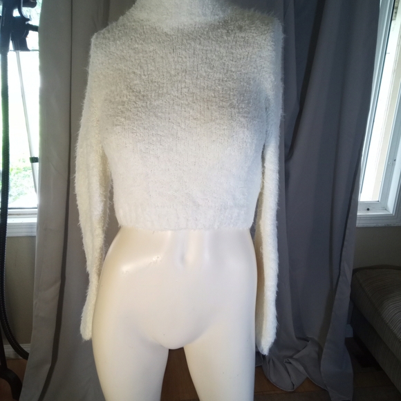 H&M White Off-the-Shoulder Sweater - Picture 3 of 3